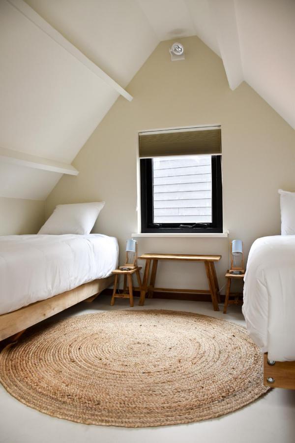 Van Heeckeren Apartments & Suites Nes Nes  Esterno foto