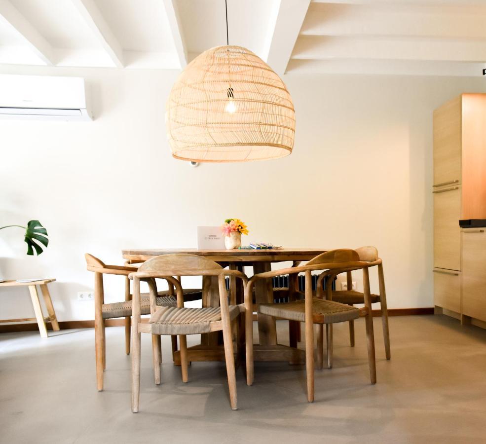 Van Heeckeren Apartments & Suites Nes Nes  Esterno foto